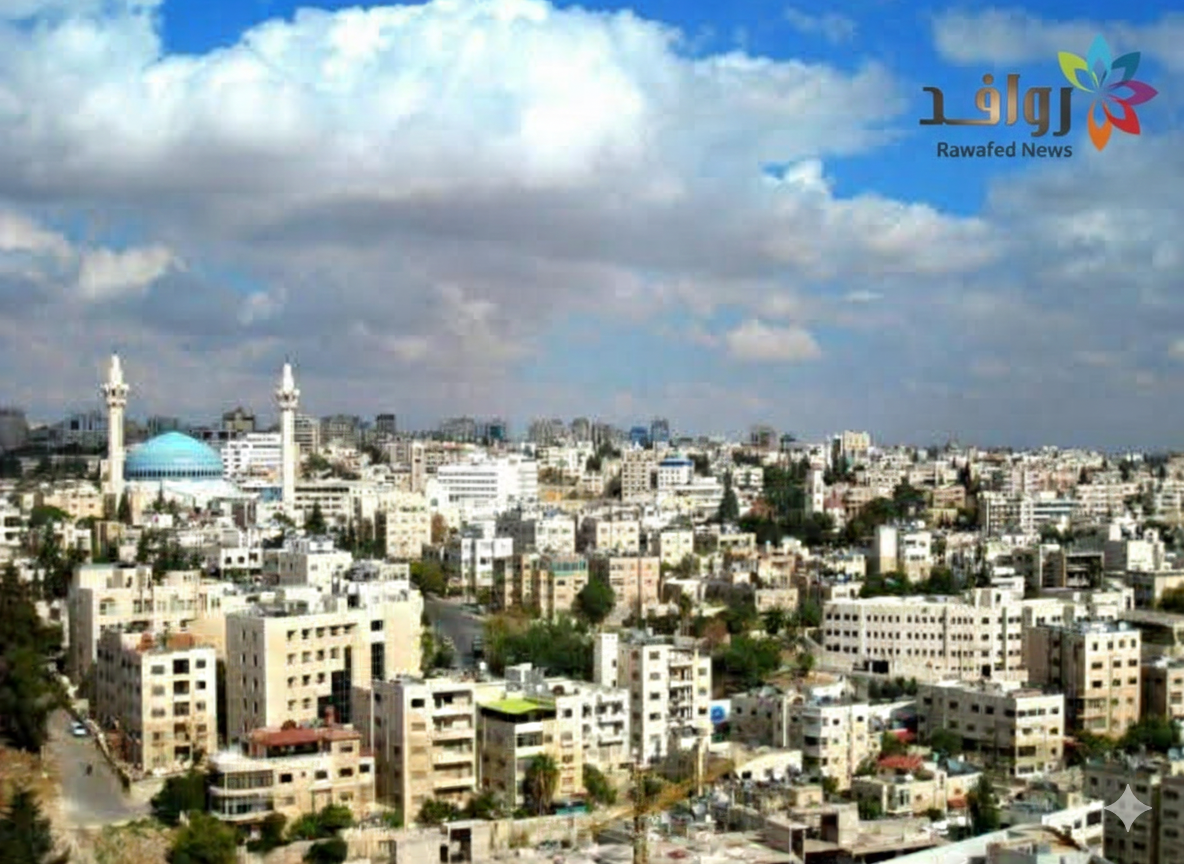 منخفض جوي ممطر يطرق أبواب المملكة الجمعة وتحذيرات من السيول