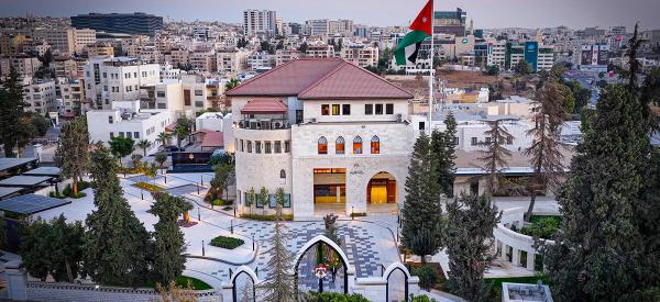 الحكومة تباشر إجراءات تعويض متضرري الأمطار وبدء الصرف الاربعاء