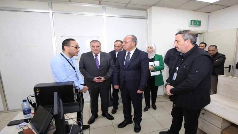 الشواربة: تطبيق قرار مجلس الوزراء المتعلق بالمسقفات وتسهيلات الأبنية إلكترونيا