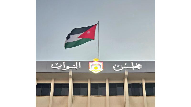 لجنة نيابية تبحث مع هيئة الاتصالات الدور الرقابي على شركات الاتصالات