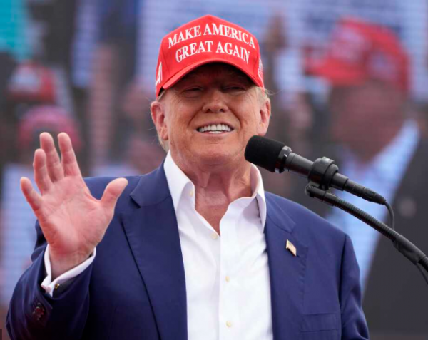 ترامب: من الحمق ألا تبرم إيران اتفاقا مع أمريكا