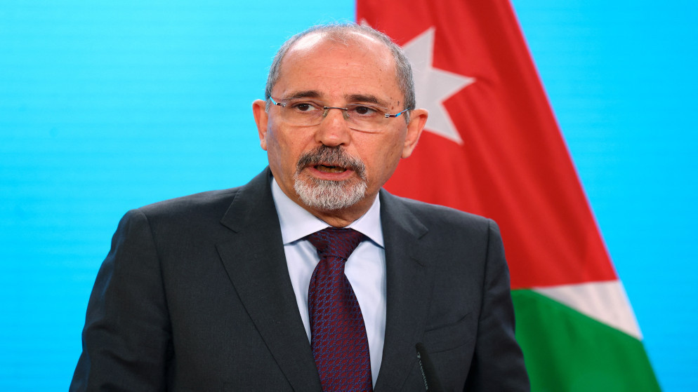 الصفدي يبحث العلاقات الاردنية الخليجية عبر الاتصال المرئي