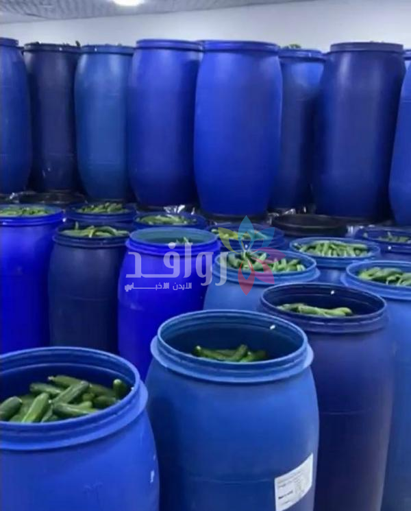 الغذاء والدواء تغلق مشغل مخللات غير مرخّص وتحجز 70 طنا (صور)