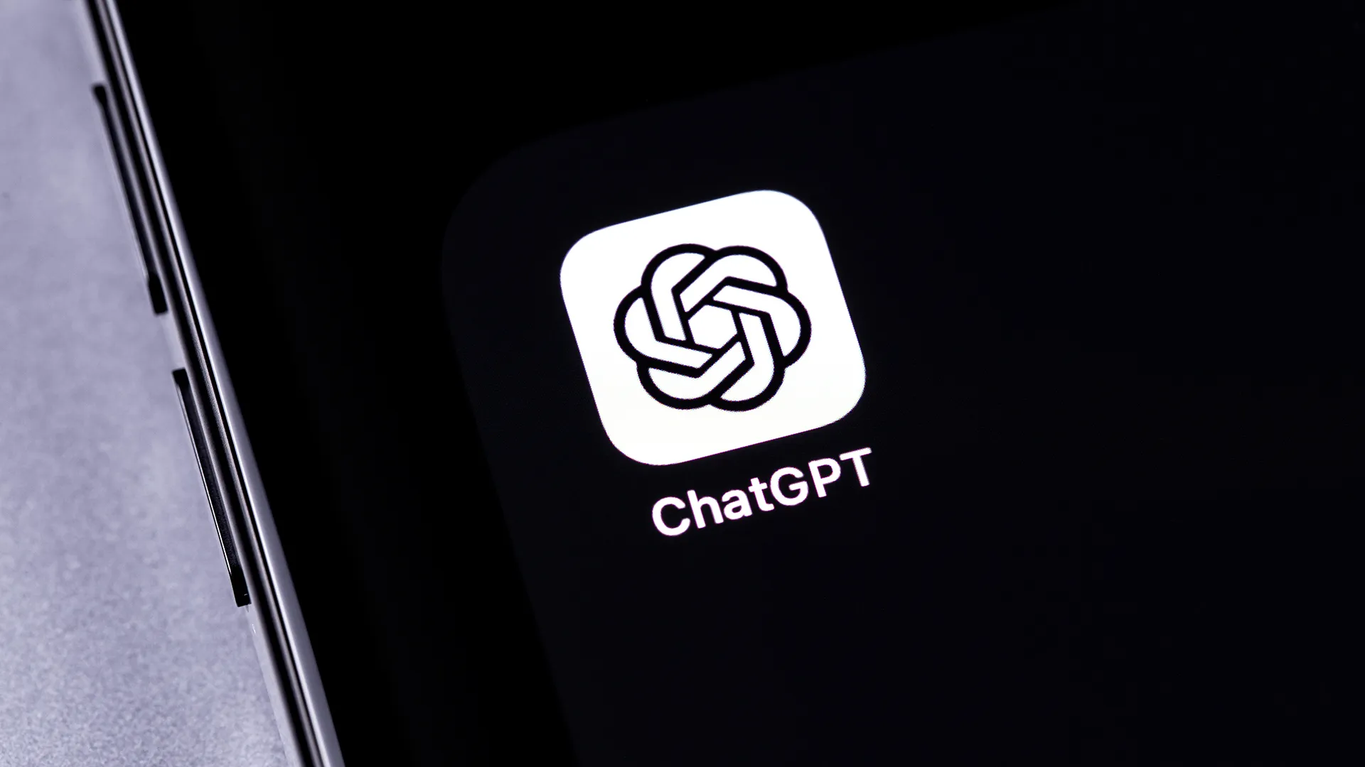 شات جي بي تي يتحول الى نظام تشغيل متكامل بدمج التطبيقات