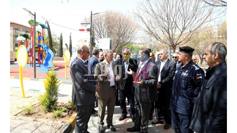 رئيس الديوان الملكي يتفقد مشاريع مبادرات ملكية في جرش