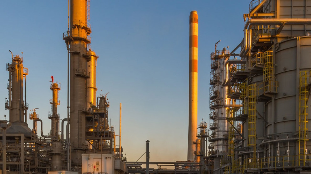 سقوط طائرة مسيرة في مصفاة سامرف السعودية وتقييم للاضرار