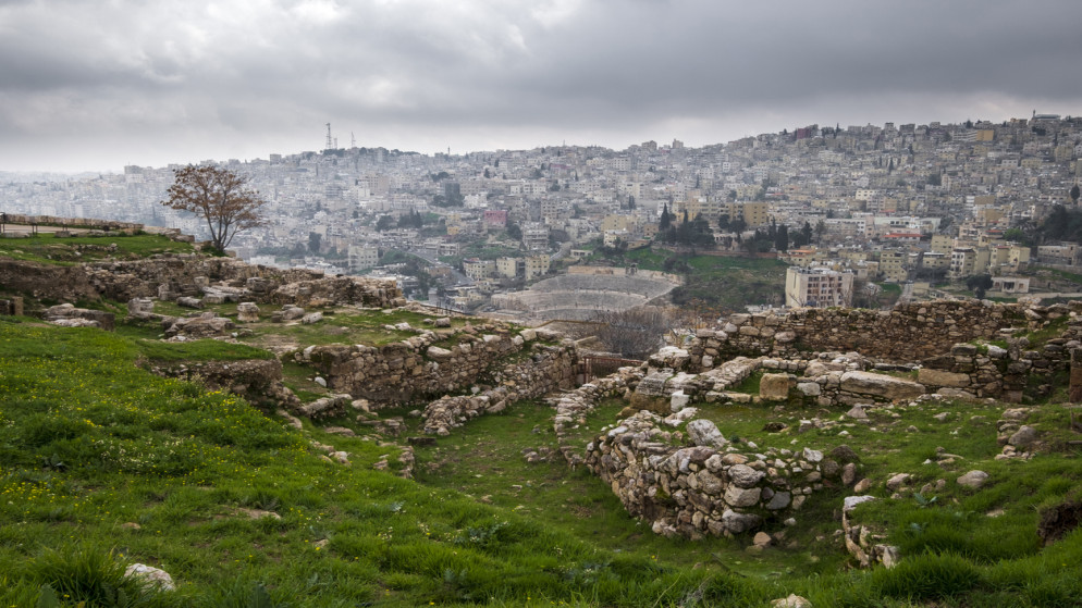 تحذيرات من سيول ورياح قوية تضرب المملكة اليوم