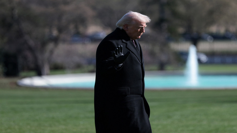 ترامب يهاجم الناتو ويصف الحلفاء بالجبناء بسبب إيران