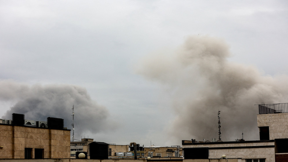 انفجارات تهز طهران والجيش الاسرائيلي يعلن عن هجمات واسعة