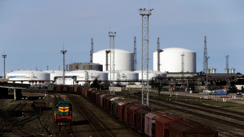 تراجع حاد لاسعار النفط بعد قرار ترامب تاجيل ضربات ايران