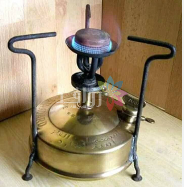 الأردنيون يعودون للماضي .. إقبال على البابورات والمصابيح والشموع