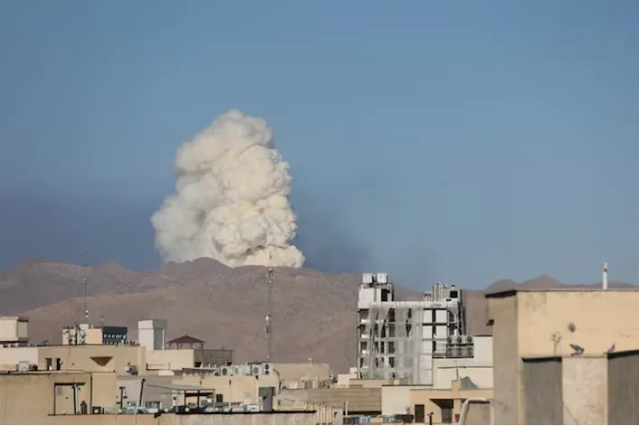 مساع مصرية تركية باكستانية لوقف التصعيد الإيراني وسط تحديات