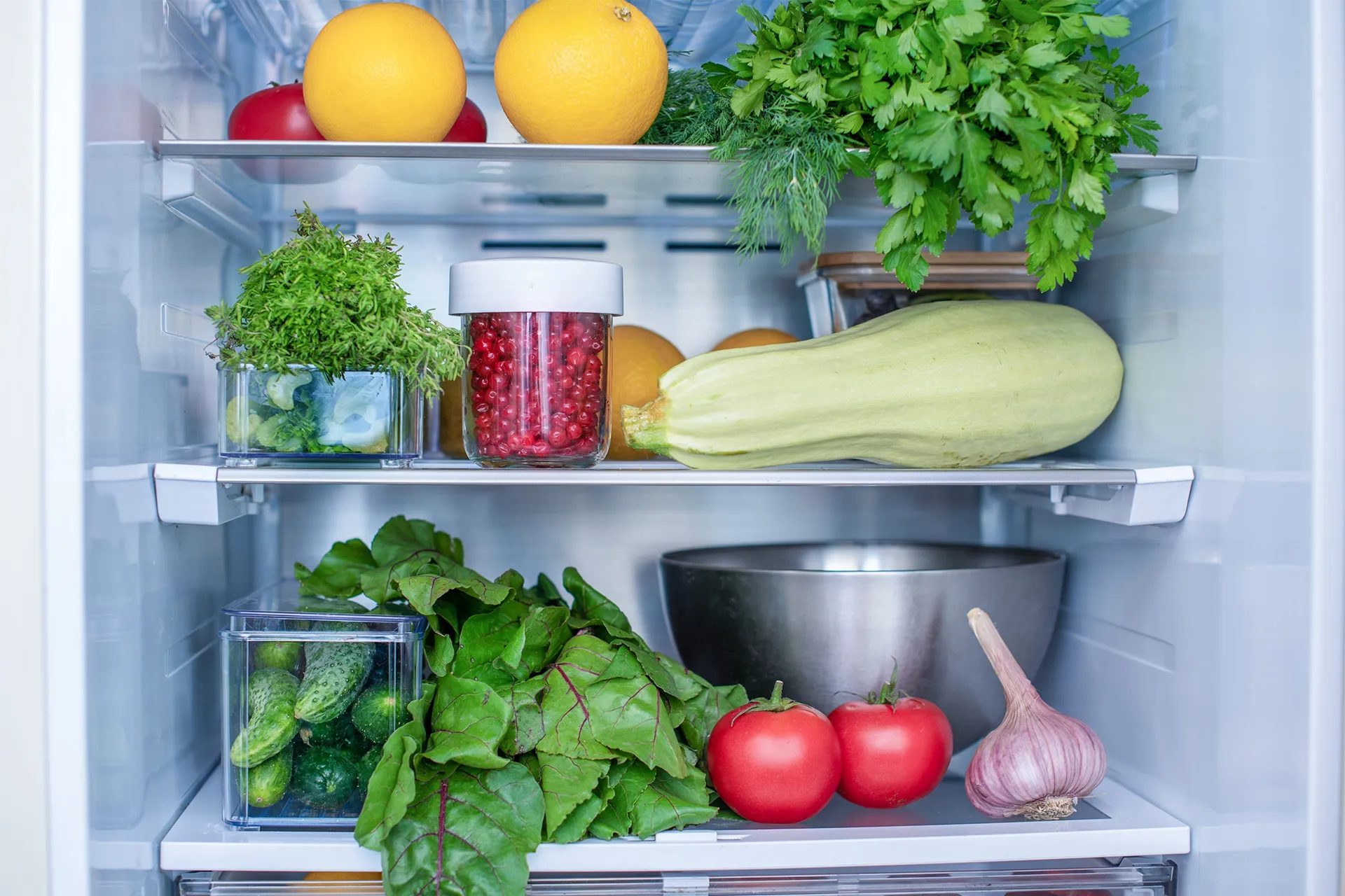 تحذير من تلوث السبانخ والفراولة بمبيدات خطيرة.. قائمة الخضروات والفواكه الملوثة