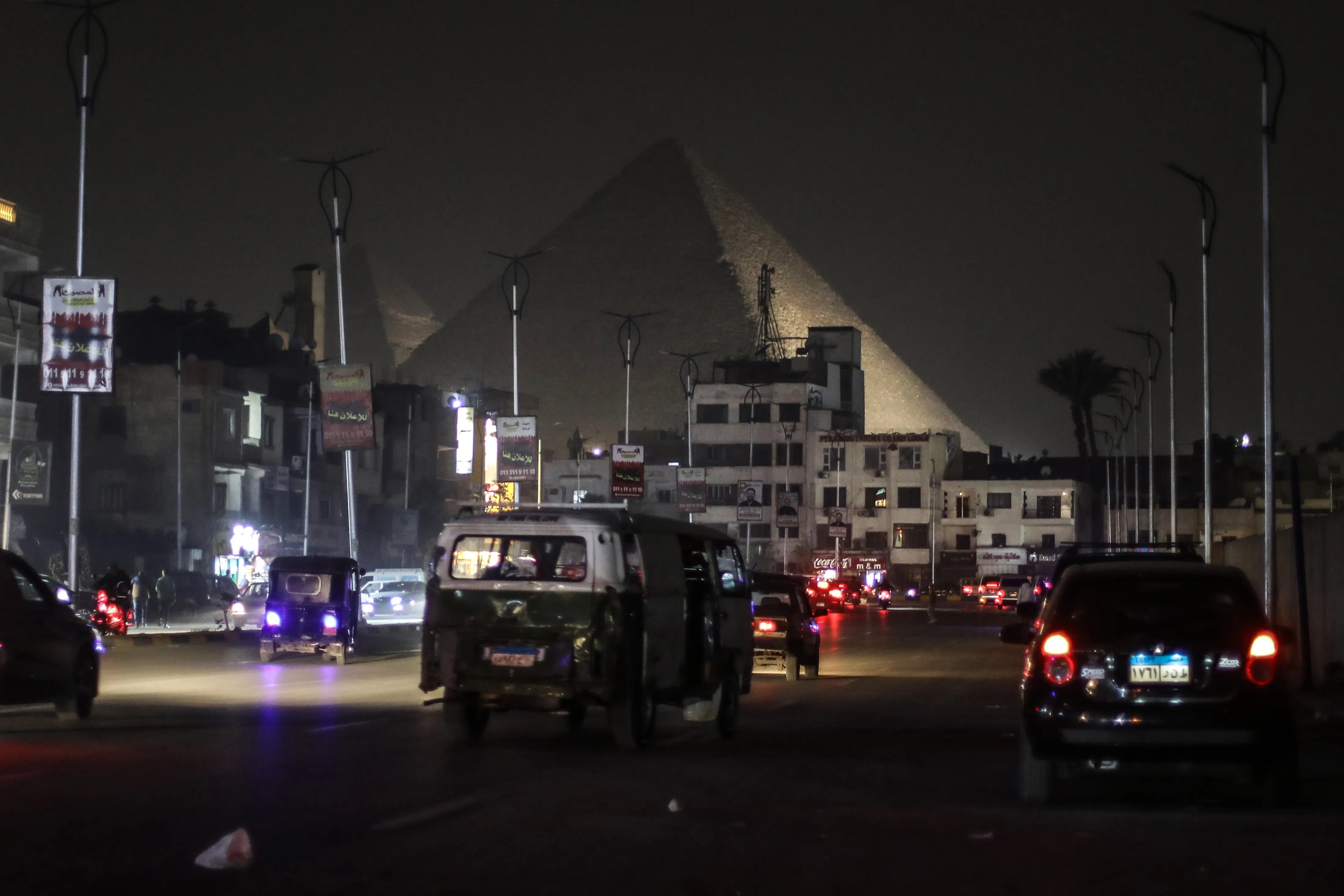 مصر تتخذ إجراءات لترشيد استهلاك الطاقة لمواجهة تداعيات الحرب وارتفاع الأسعار