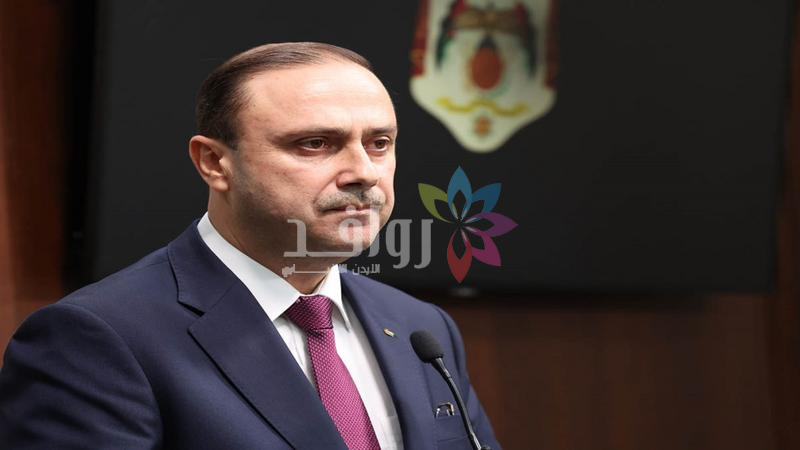 المومني:إجراءات حكومية لدعم المؤسسة المدنية والعسكرية لضمان استمرار توفر السلع في الأسواق