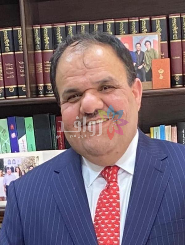 أليس بينهم حكيم!