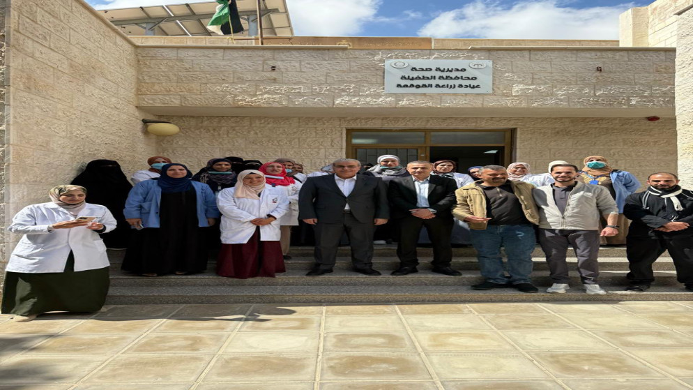 وزير الصحة يتفقد الخدمات الصحية في الطفيلة والكرك ويعد بتحسينات
