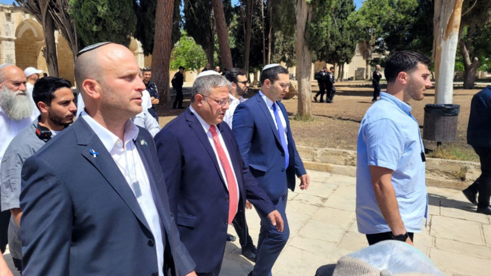 بن غفير ومستوطنون يقتحمون المسجد الاقصى وسط حراسة مشددة