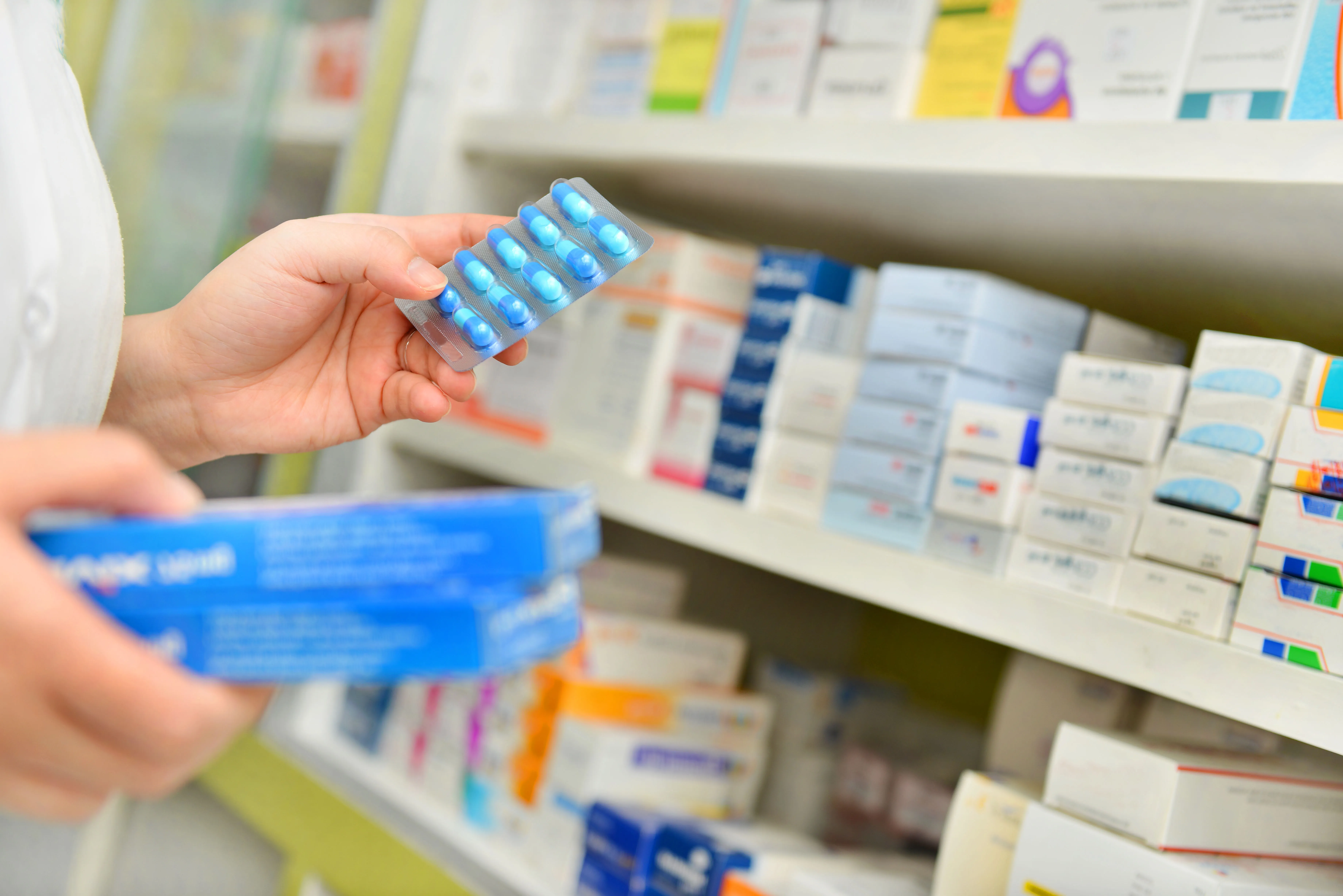 تداعيات الحرب على قطاع الدواء: اختناق سلاسل الإمداد وارتفاع التكاليف