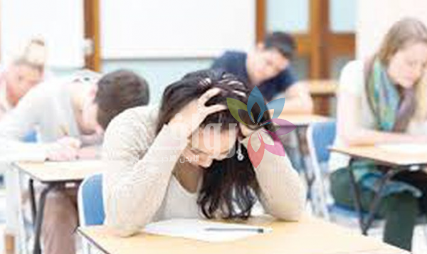 طلبة التوجيهي يشكون صعوبة اختبار اللغة الإنجليزية