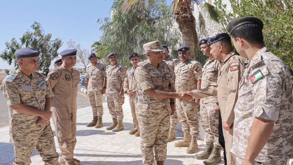 رئيس هيئة الاركان يتفقد جاهزية سلاح الجو الملكي الاردني