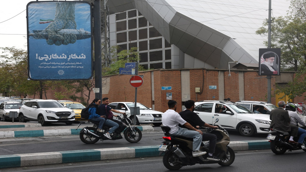 شبكة مالية سرية تتيح لايران الالتفاف على العقوبات وشراء معدات عسكرية من الصين