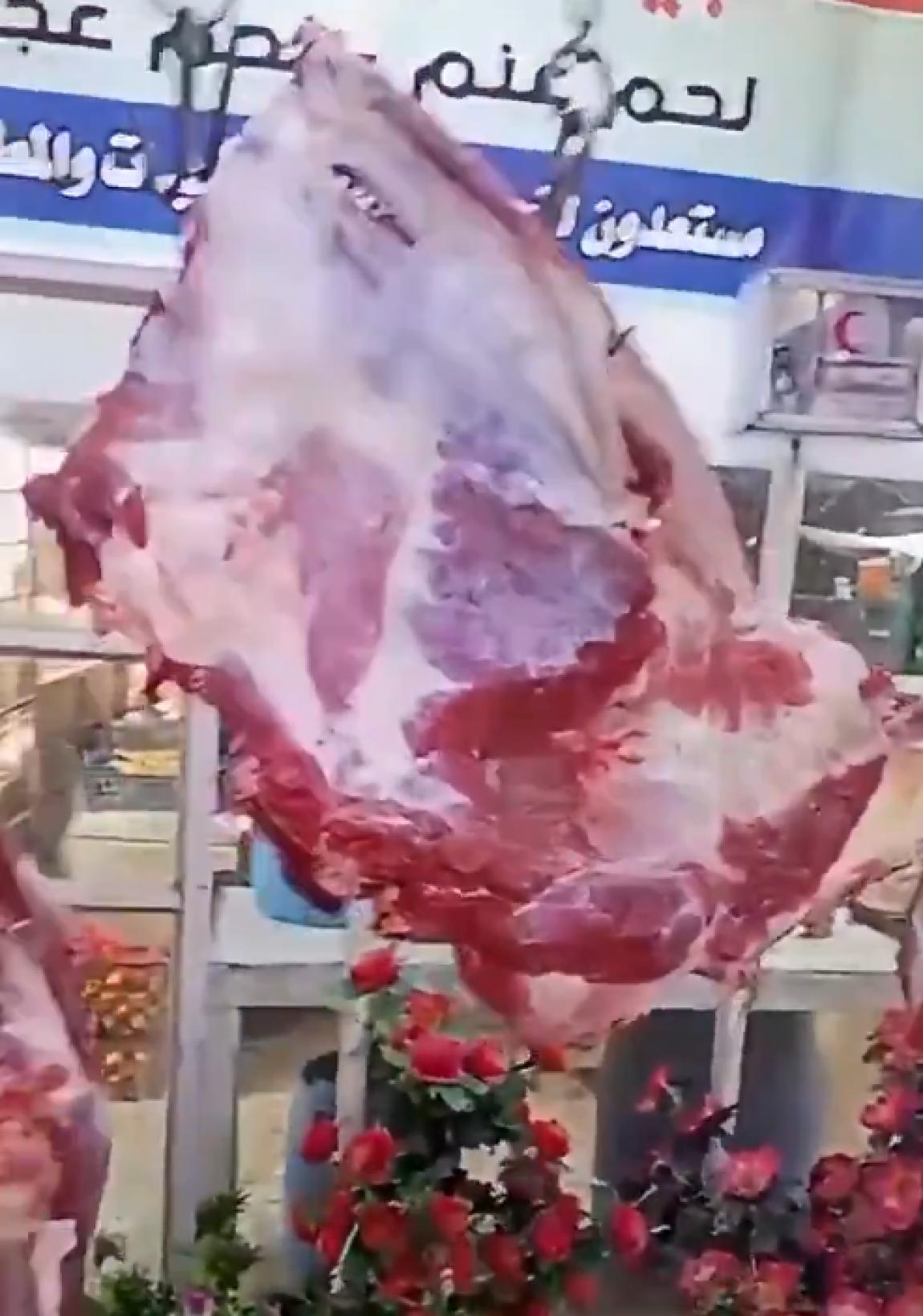السجن 10 سنوات لقصّاب عراقي باع لحم خنزير فاسد على أنه ماشية