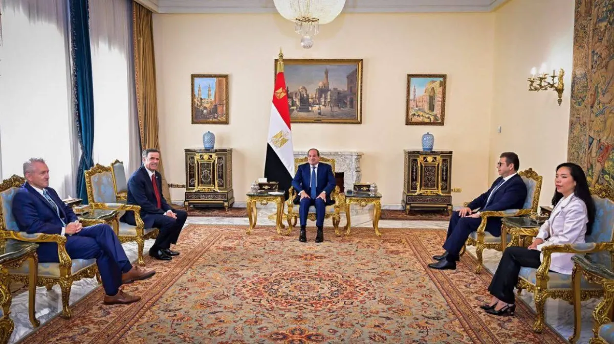 السيسي يلتقي مدير المخابرات الامريكية ويؤكد رفض مصر المساس بسيادة الدول العربية
