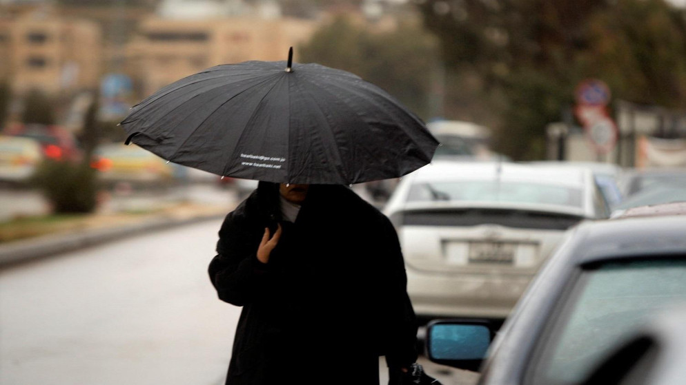 حالة الطقس اليوم: زخات مطرية متفرقة وتحذيرات من الغبار في الاردن