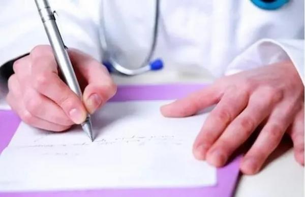 الغذاء والدواء تفعل قرار منع صرف المضادات دون وصفة طبية