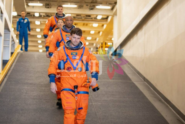 طاقم أرتيميس يبدأ الدخول في مرحلة الدوران حول القمر