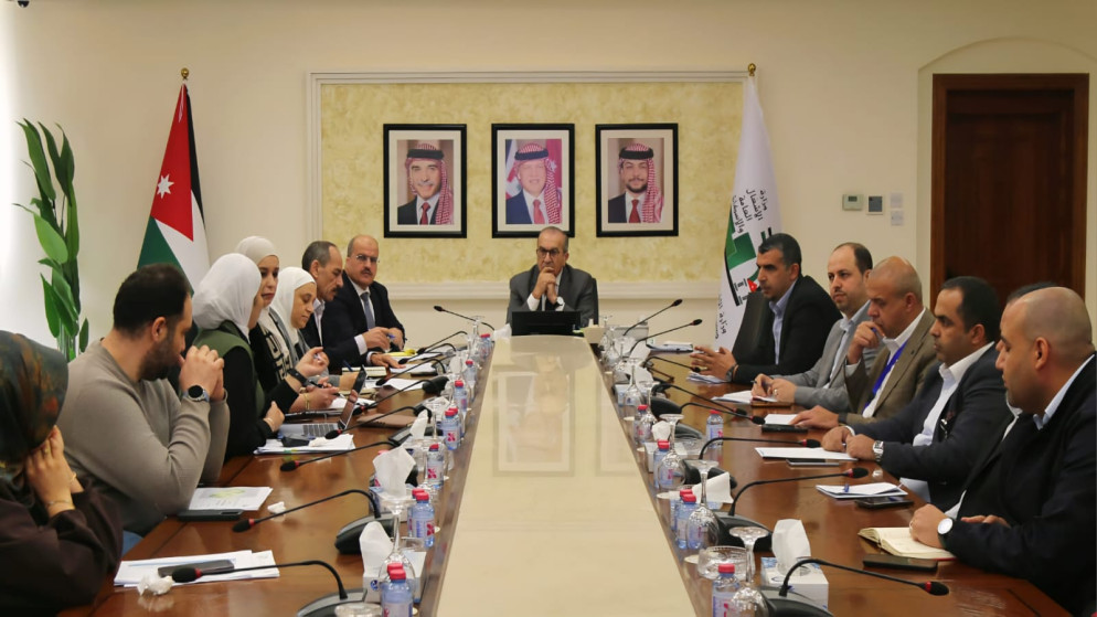 وزير الاشغال يوجه بتسريع انجاز مشاريع التحديث الاقتصادي