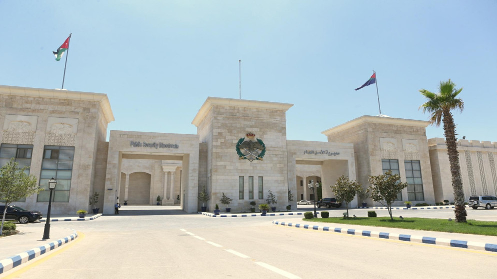 السيطرة على حريق مصنع حديد بالزرقاء وإصابة 3 آسيويين
