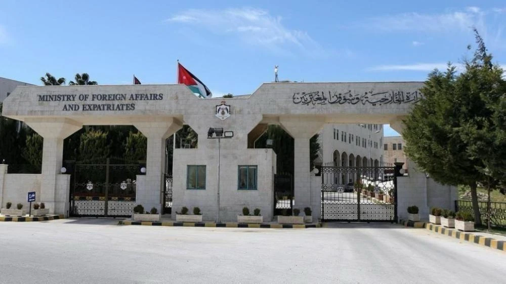 الاردن يدين الهجوم الارهابي الذي استهدف حافلة امنية في سوريا