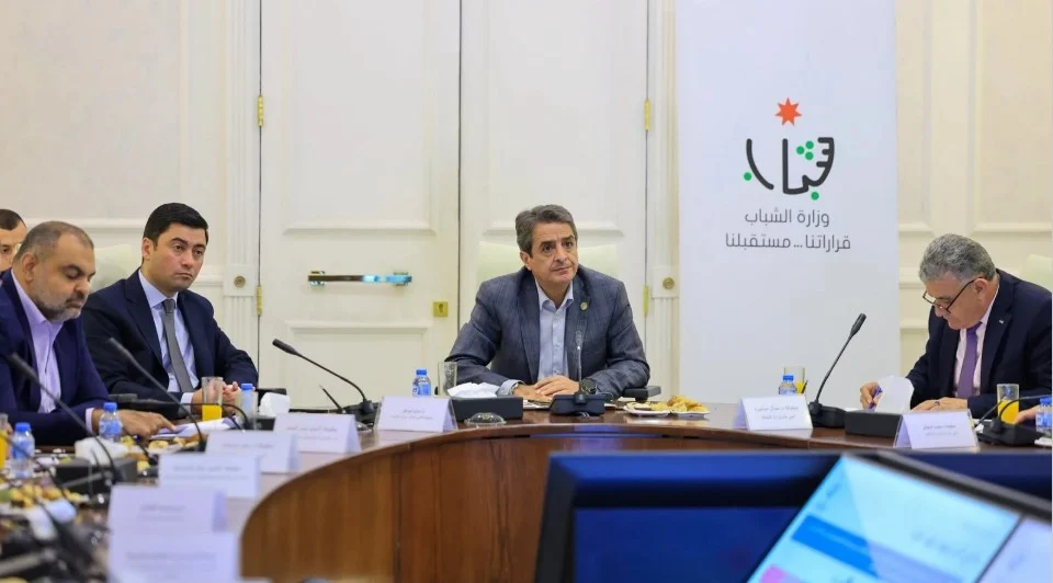 خارطة طريق جديدة لتمكين الشباب: اعتماد الاستراتيجية الوطنية للشباب